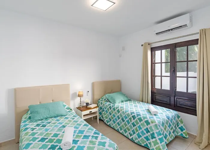 Stephanie By Plus Villa *